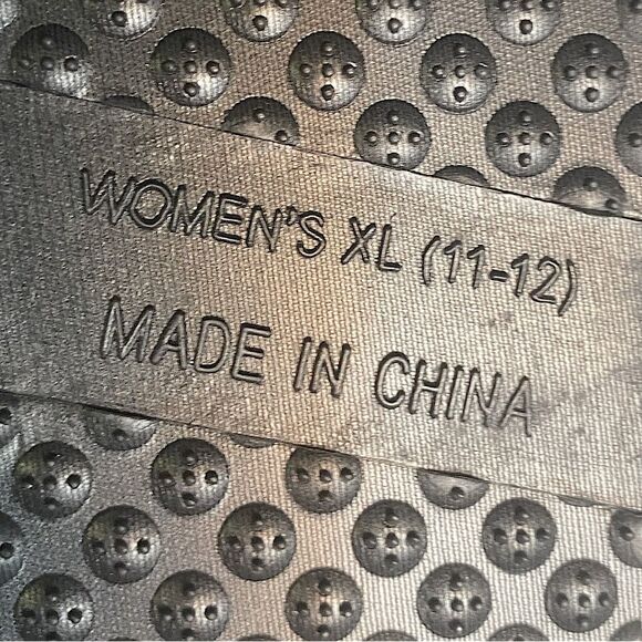 FOCO NFL Indianapolis Colts Slippers Women XL 11-12 Moccasin Plush Football Core - Picture 2 of 8